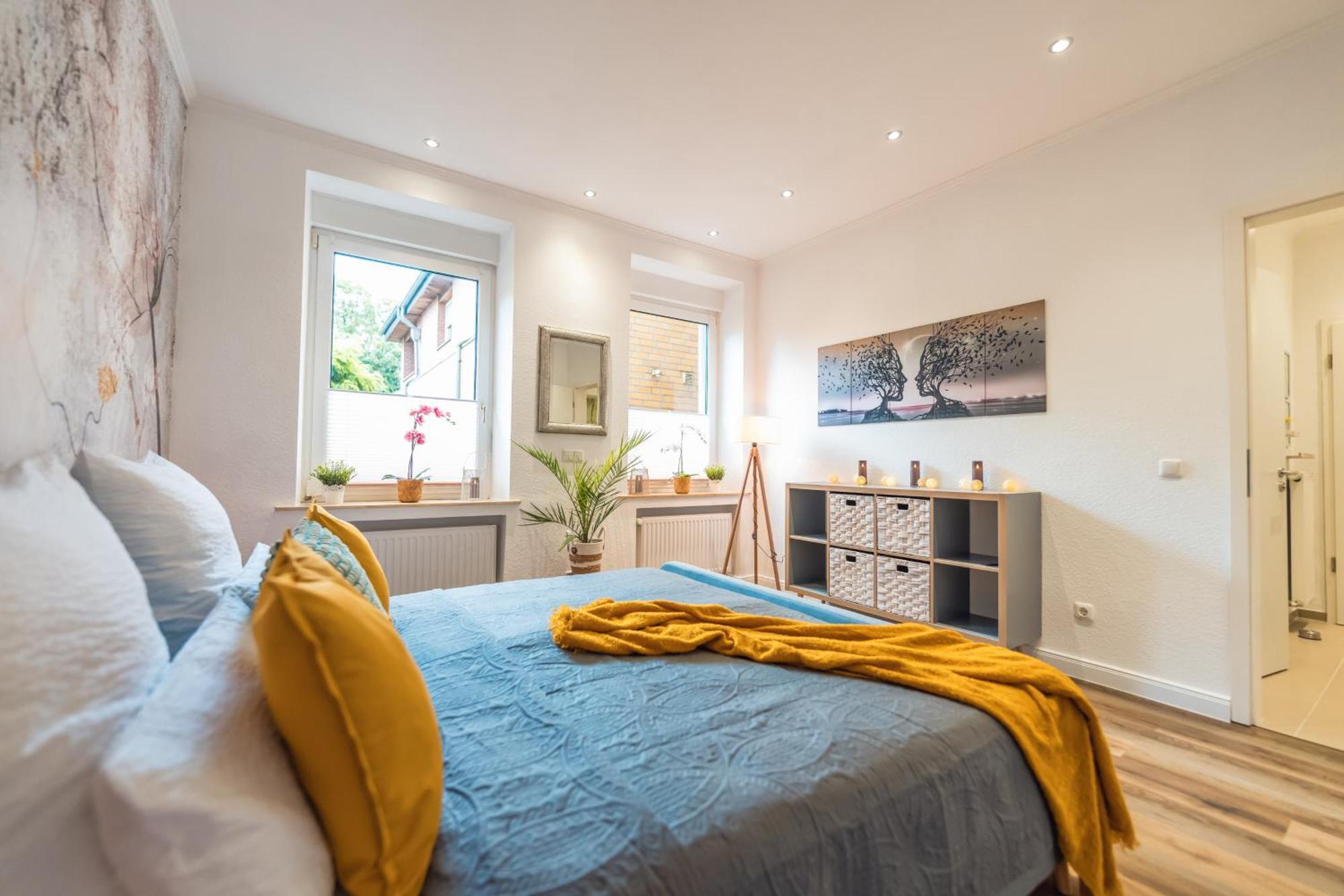 Stylisch - Ruhig - Gemuetlich - Zentral - Einladend Apartment Крефелд Екстериор снимка