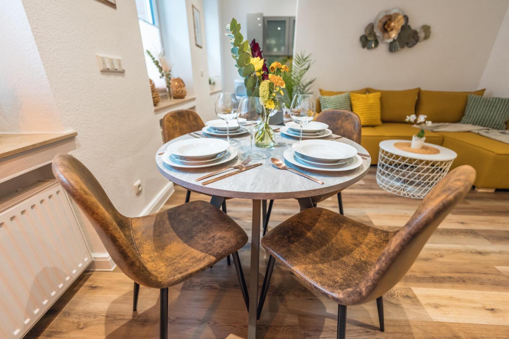 Stylisch - Ruhig - Gemuetlich - Zentral - Einladend Apartment Крефелд Екстериор снимка